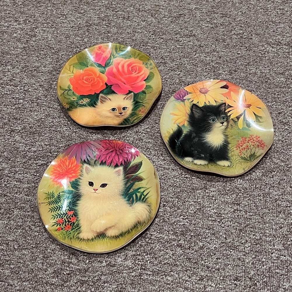 Vintage Set of Cat Decorative Plates/Trinket Trays